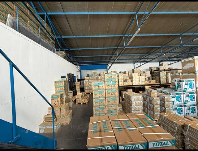 406M² WAREHOUSE TO LET IN SPARTAN